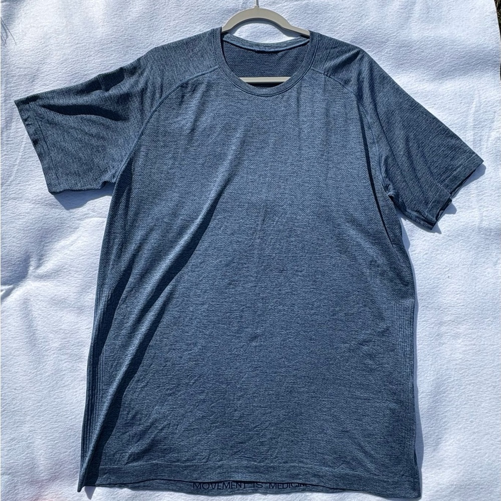 Lululemon Men’s Metal Vent Tech Short-Sleeve Shirt XL